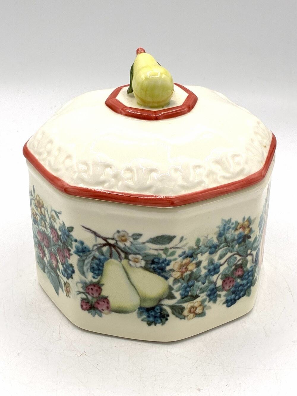 Avon 1988 Sweet Country Harvest Pear Canister – Vintage Ceramic Kitchen Crock